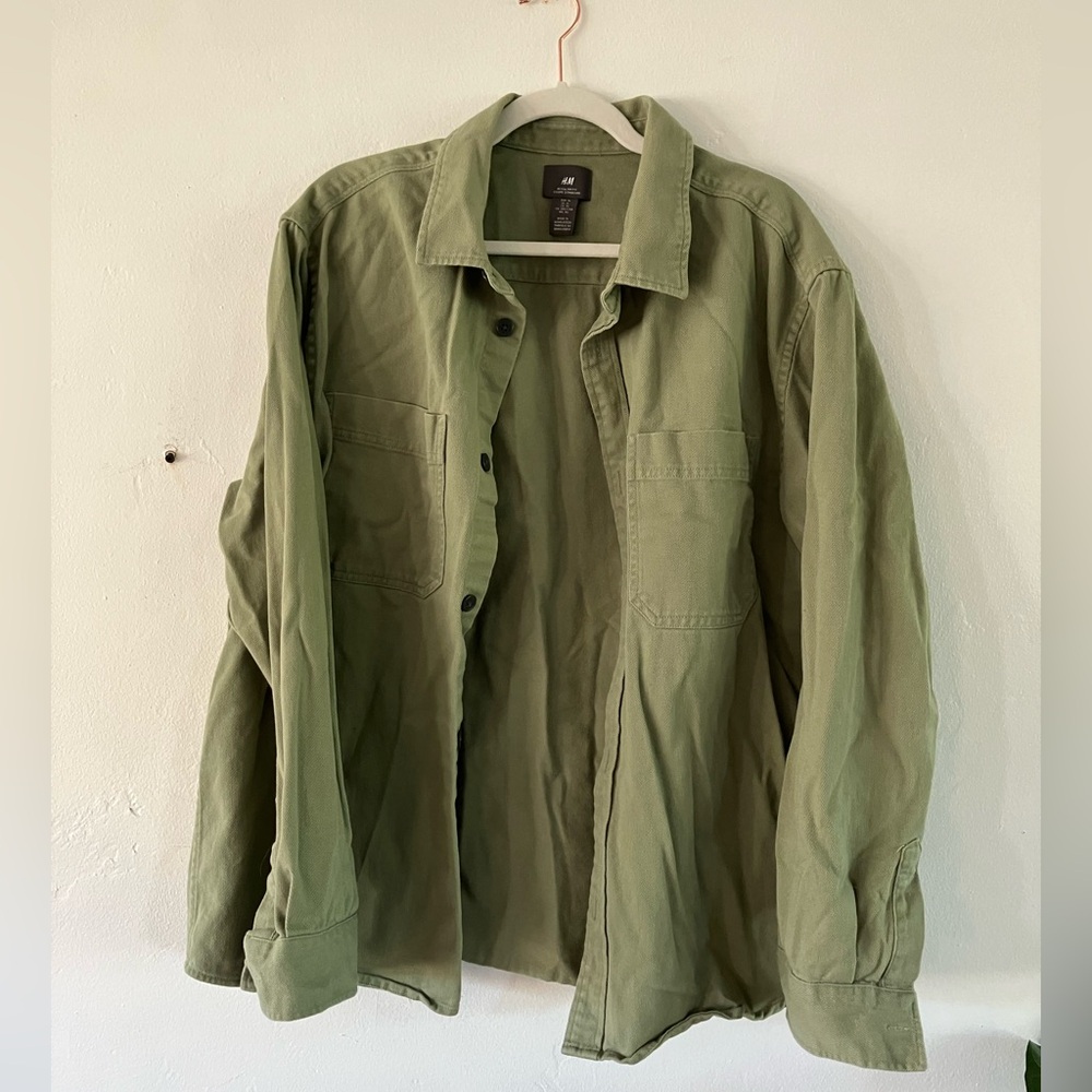 XL army green over shirt H&M